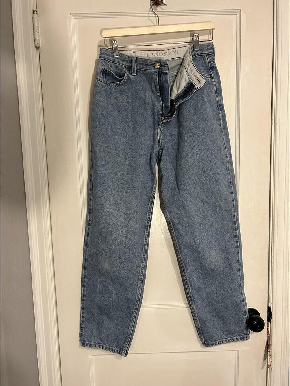 Lands’ End Women’s Jeans Size 12 Relaxed Fit Y2K ‘08 Distressed Light wash